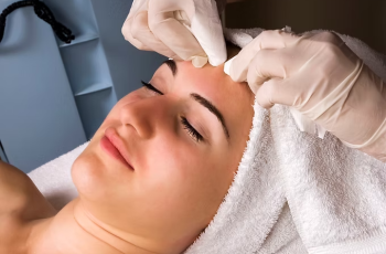 A Beginner’s Guide to Facial Extractions A Beginner’s Guide to Facial Extractions