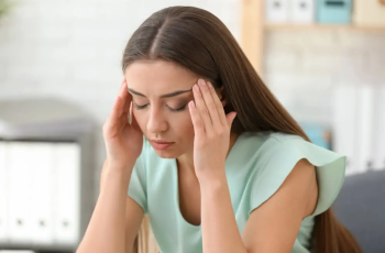 5 Ways Your Mood Can Affect Your Skin 5 Ways Your Mood Can Affect Your Skin