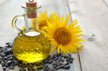 Should You Use Sunflower Oil on Your Skin? Should You Use Sunflower Oil on Your Skin?