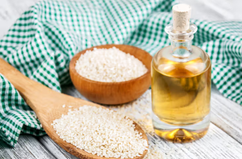 Sesame Oil in Skin Care: Benefits, Uses, and Considerations for Your Skin Sesame Oil in Skin Care: Benefits, Uses, and Considerations for Your Skin
