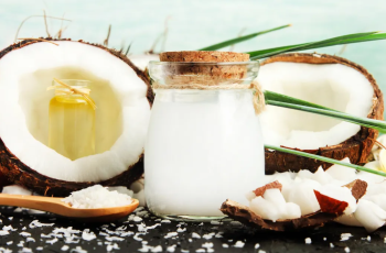 Refined vs. Unrefined Coconut Oil: What’s Best for Skin?