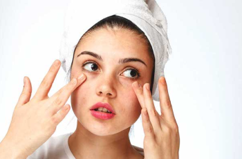 Gentle Cleansing: How to Avoid Stripping Your Skin Barrier