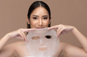 Say Goodbye to Dry Skin With These Expert-Approved Masks Say Goodbye to Dry Skin With These Expert-Approved Masks
