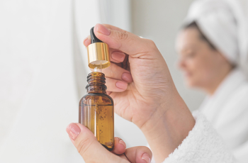 The Best Way to Combine Azelaic Acid and Glycolic Acid for Smooth, Glowing Skin The Best Way to Combine Azelaic Acid and Glycolic Acid for Smooth, Glowing Skin